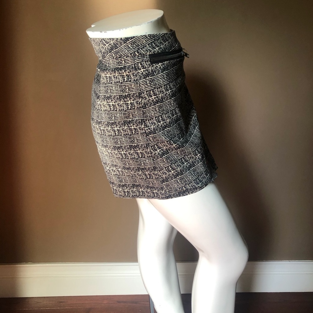 Fora Skort - image 2